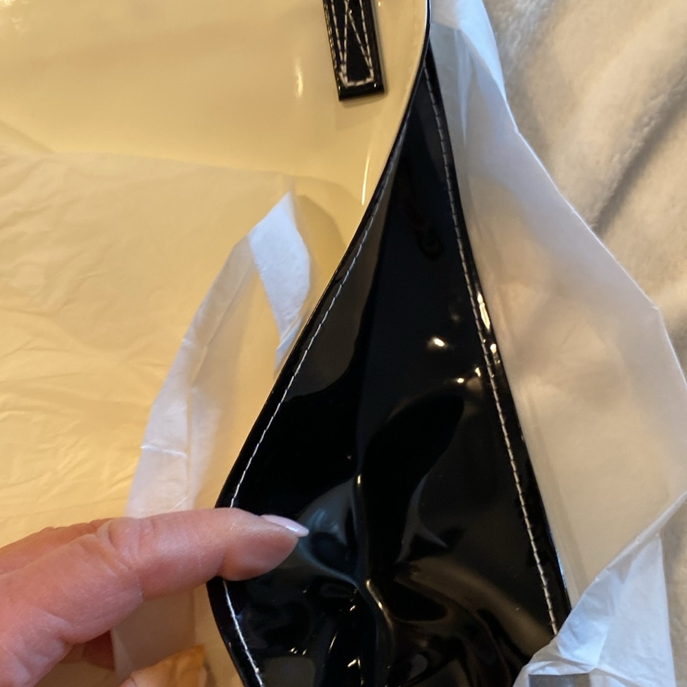 Small Tote - Picture 2 of 4